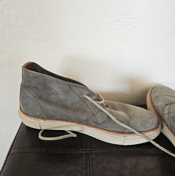 Frye Essex Gray Leather Chukka Smart Casual Preppy British Aristocrate Boots Sz9